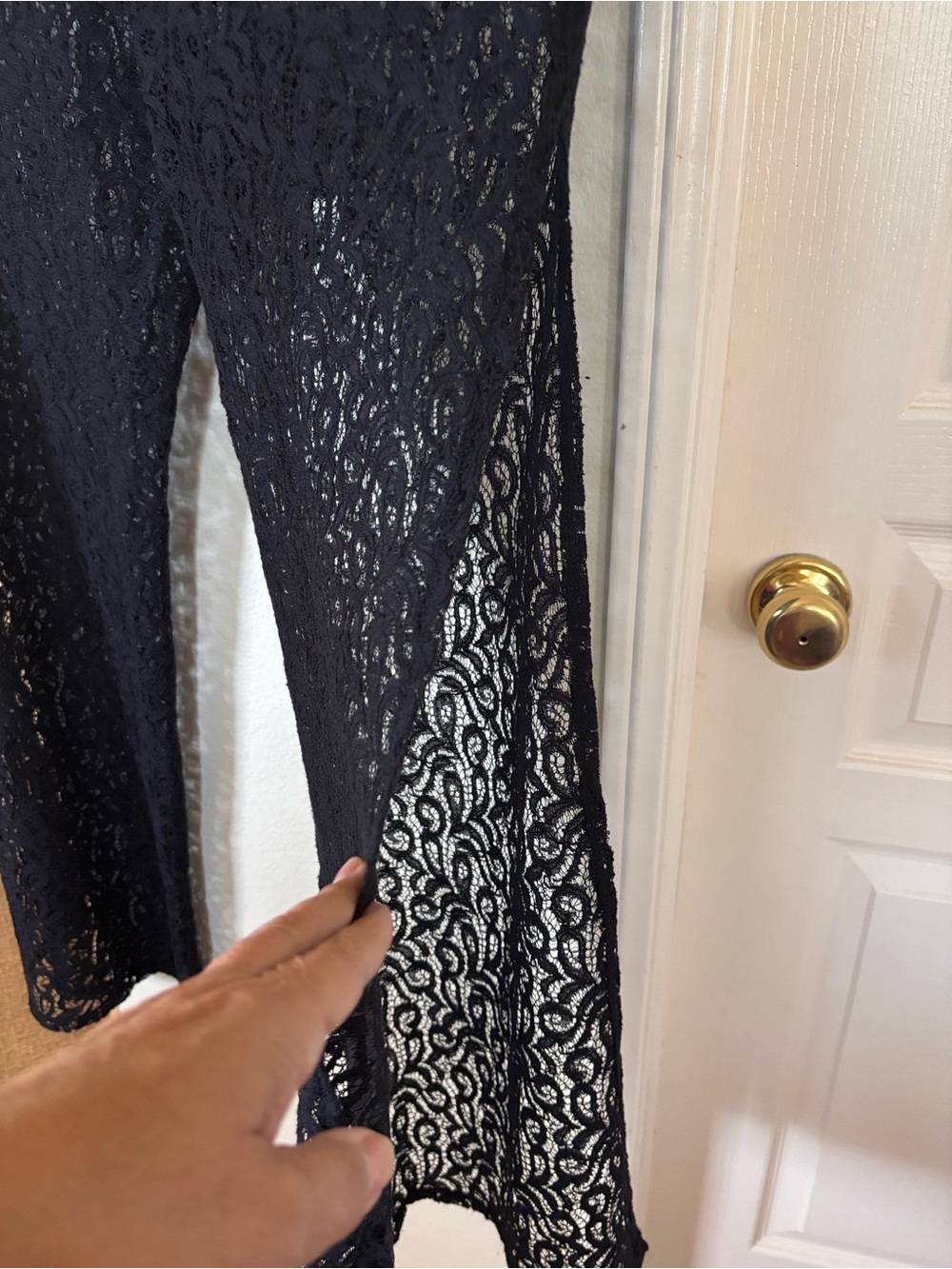 Cotton blend lace pants with slits, size Medium - Picture 3 of 4